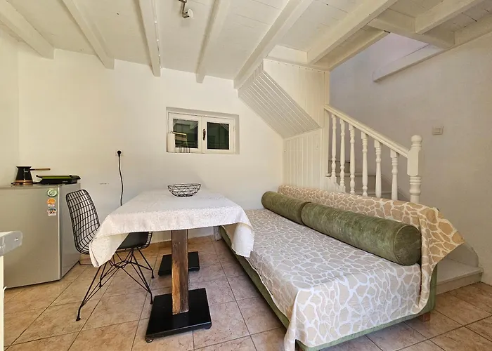 Otc Mini Suites Old Town