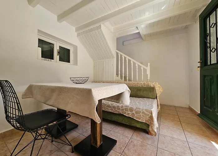 Otc Mini Suites Old Town